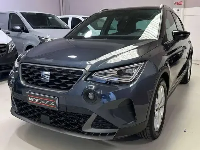 Usata Seat Arona FR 116 CV (85 kW) 2025 Grigio SUV