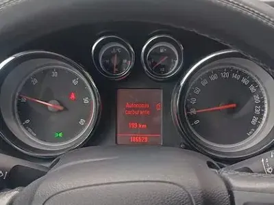 Usata Opel Astra 60 CV (44 kW) 2011 Grigio Berlina