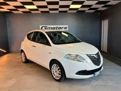 Usata Lancia Ypsilon 69 CV (50 kW) 2013 Bianco Utilitaria