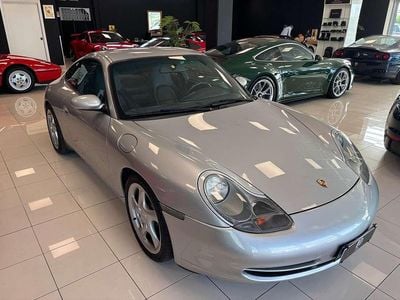 Usata Porsche 911 Carrera 4 300 CV (220 kW) 1999 Argento Coupé