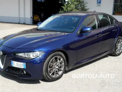 Usata Alfa Romeo Giulia Business 150 CV (110 kW) 2017 Blu Berlina