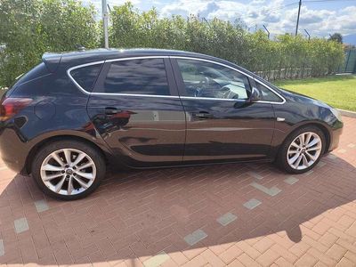 Usata Opel Astra Cosmo 125 CV (91 kW) 2010 Berlina