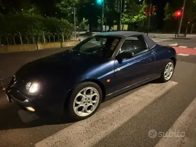 Usata Alfa Romeo Spider 155 CV (114 kW) 2000 Blu Cabrio