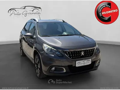 Usata Peugeot 2008 Active 75 CV (55 kW) 2017 Gray SUV