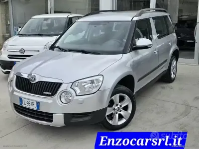 Käytetty Skoda Yeti GreenLine 105 HP (77 kW) 2012 Hopea Katumaasturi