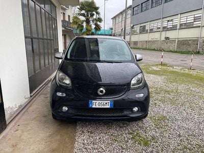 Usata Smart ForFour Passion 71 CV (52 kW) 2016 Nero Utilitaria