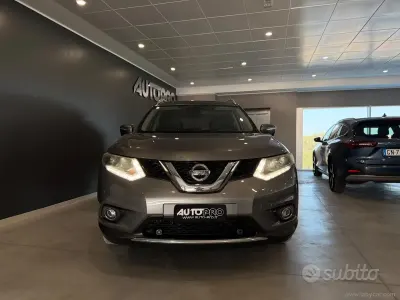 Usata Nissan X-Trail Tekna 131 CV (96 kW) 2015 Grigio SUV