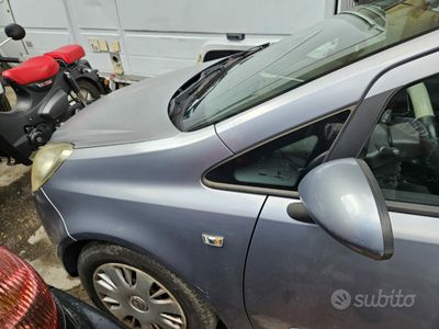 usata Opel Corsa 1.2 neopatentati