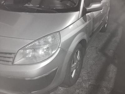 Usata Renault Grand Scénic II 150 CV (110 kW) 2006 Grigio Monovolume