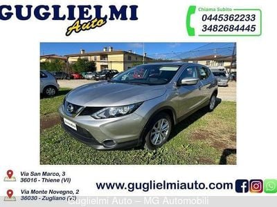 Usata Nissan Qashqai Acenta 131 CV (96 kW) 2016 Argento SUV
