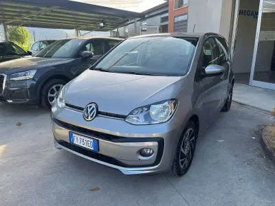 Usata VW up! Move 60 CV (44 kW) 2019 Argento Utilitaria