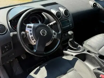 Usata Nissan Qashqai 117 CV (86 kW) 2011 Grigio SUV