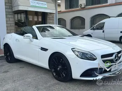 Usata Mercedes SLC250 Premium 204 CV (150 kW) 2016 Bianco Cabrio