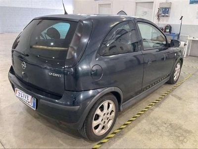 Usata Opel Corsa Sport 101 CV (74 kW) 2005 Utilitaria