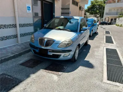 Usata Lancia Ypsilon 69 CV (50 kW) 2004 Utilitaria