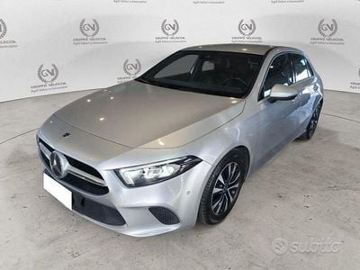 Grigio Usata 2021 Mercedes A180 Business Berlina | 19.500 € (Buon prezzo)