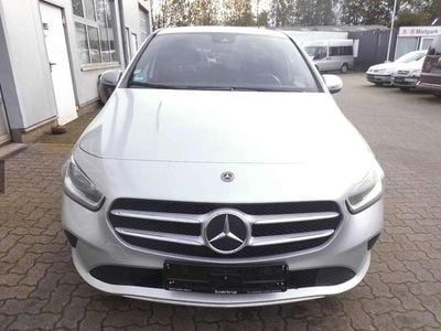 Usata Mercedes B180 Executive 109 CV (80 kW) 2015 Argento Monovolume