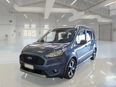 Usata Ford Tourneo Connect Active 120 CV (88 kW) 2022 Blu Monovolume