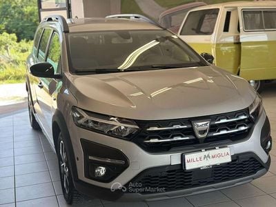 Usata Dacia Jogger Extreme 110 CV (80 kW) 2022 Argento Monovolume