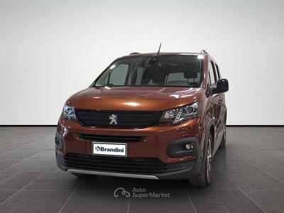 Begagnad Peugeot Rifter GT-line 131 HK (96 kW) 2020 Röd Minibuss