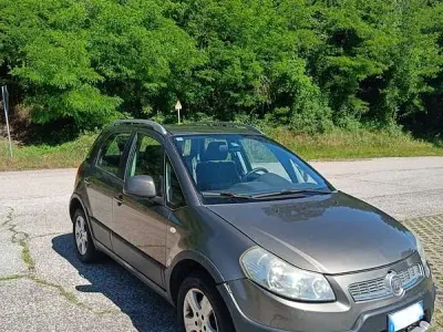 Usata Fiat Sedici Dynamic 120 CV (88 kW) 2010 SUV