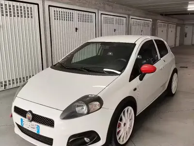 Usata Abarth Grande Punto 155 CV (114 kW) 2008 Utilitaria