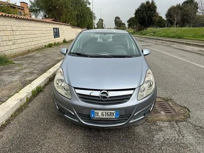 Usata Opel Corsa 75 CV (55 kW) 2010 Grigio Berlina