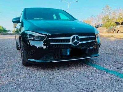 Usata Mercedes B180 Business 136 CV (100 kW) 2020 Nero Monovolume