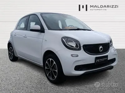 Usata Smart ForFour Passion 71 CV (52 kW) 2015 Nero Utilitaria