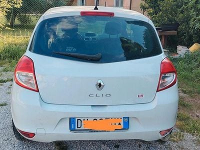 Usata Renault Clio II 75 CV (55 kW) 2009 Berlina