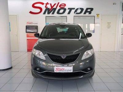 usata Lancia Ypsilon 3ª serie 0.9 TwinAir 85 CV 5 porte Metano Ecochic Gold