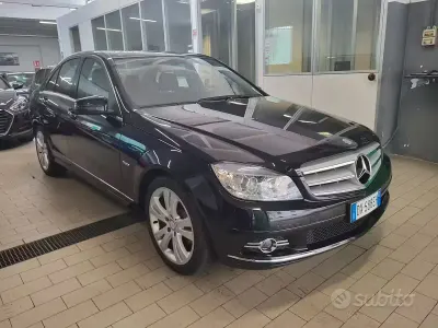 Usata Mercedes C180 Avantgarde 156 CV (114 kW) 2009 Nero Berlina