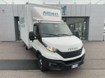 Usata Iveco Daily 160 CV (117 kW) 2022 Bianco Furgone