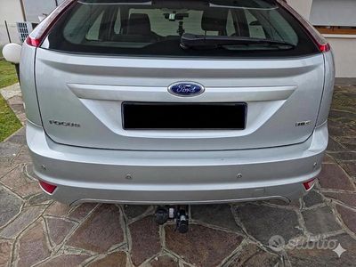 Usata Ford Focus 109 CV (80 kW) 2011 Grigio Berlina