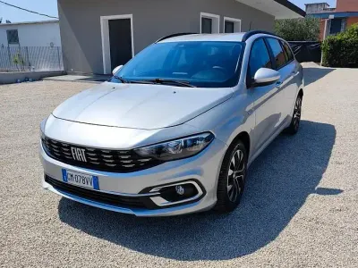 Usata Fiat Tipo S 131 CV (96 kW) 2023 Grigio Station wagon