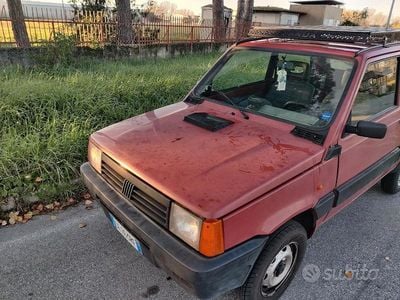 Usata Fiat Panda 4x4 54 CV (39 kW) 2003 Rosso Utilitaria