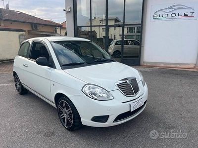 Usata Lancia Ypsilon 69 CV (50 kW) 2010 Bianco Utilitaria