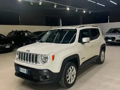 Usata Jeep Renegade Limited 140 CV (102 kW) 2016 Bianco SUV