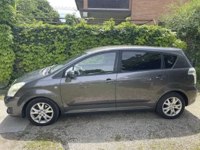 Gebraucht Toyota Corolla Verso 136 PS (100 kW) 2008 Grau Van / Kleinbus