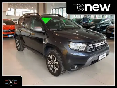 Usata Dacia Duster Journey 101 CV (74 kW) 2023 Grigio scuro SUV