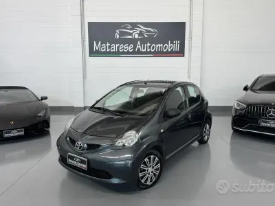 Usata Toyota Aygo 68 CV (50 kW) 2007 Blu Utilitaria