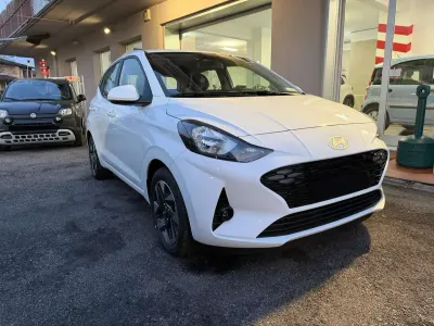 Nuova Hyundai i10 63 CV (46 kW) 2025 Atlas white Utilitaria