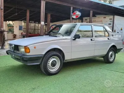 Usata Alfa Romeo Giulietta 95 CV (69 kW) 1970 Grigio Berlina