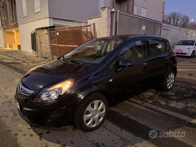 Usata Opel Corsa 84 CV (61 kW) 2015 Berlina