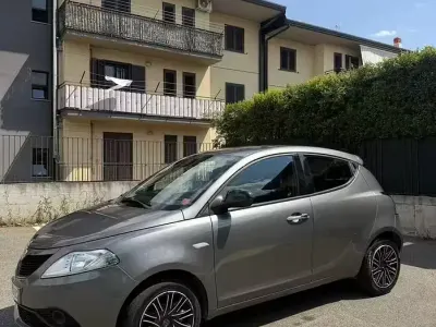 Usata Lancia Ypsilon