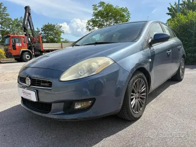 Usata Fiat Bravo Emotion 120 CV (88 kW) 2008 Blu Utilitaria
