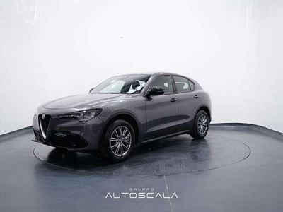 Usata Alfa Romeo Stelvio Super 209 CV (153 kW) 2023 Grigio vesuvio SUV