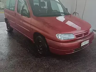 Usata Citroën e-Berlingo 75 CV (55 kW) 1997 Rosso Monovolume