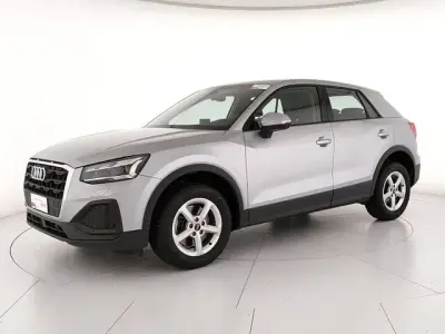Usado Audi Q2 Business 150 CV (110 kW) 2022 Plateado SUV
