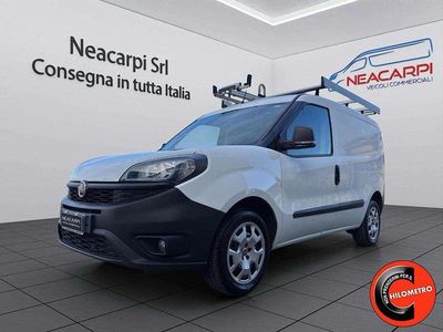 Usata Fiat Doblò 120 CV (88 kW) 2021 Bianco pastello Monovolume